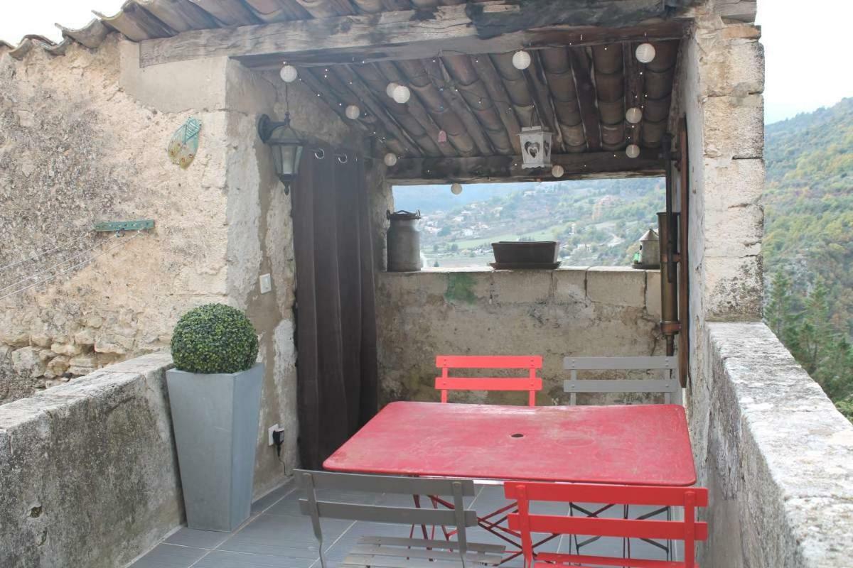 Les Calades Du Ventoux Apartment Montbrun-les-Bains Exterior foto