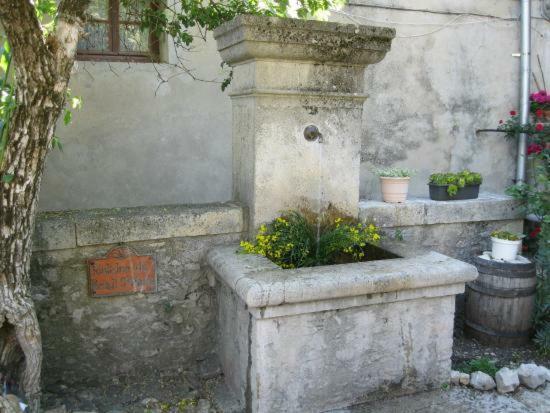 Les Calades Du Ventoux Apartment Montbrun-les-Bains Exterior foto